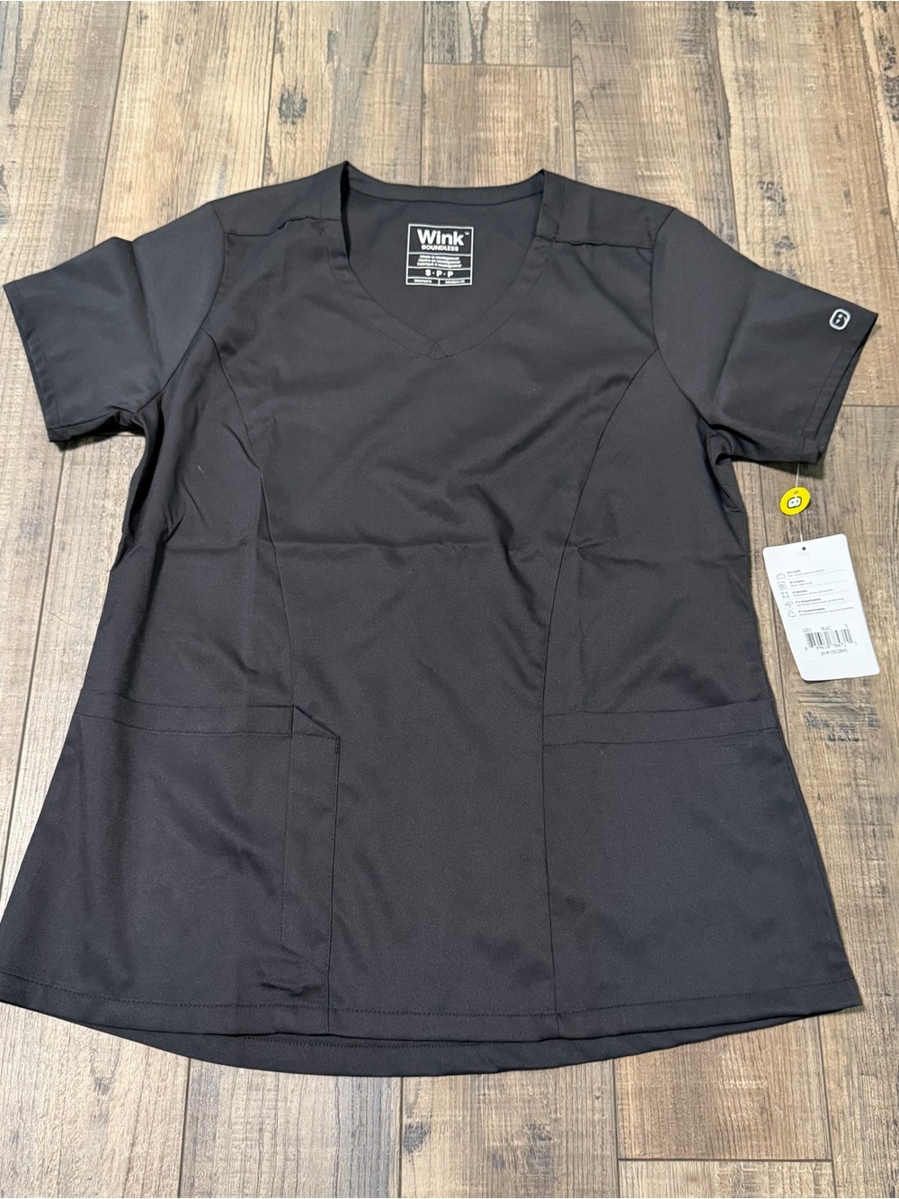 Wink Boundless Women’s Small Black Scrub Top Modern Fit V-Neck Stretch